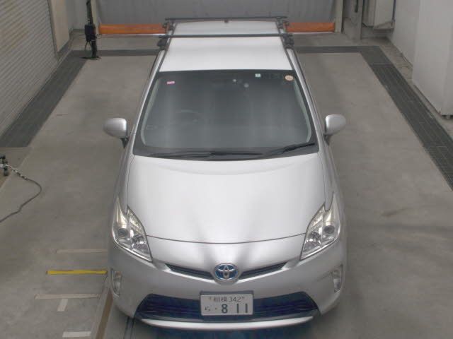 2015 Toyota Prius L auction photo 6