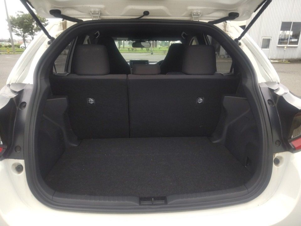 2021 Toyota Yaris auction photo 8