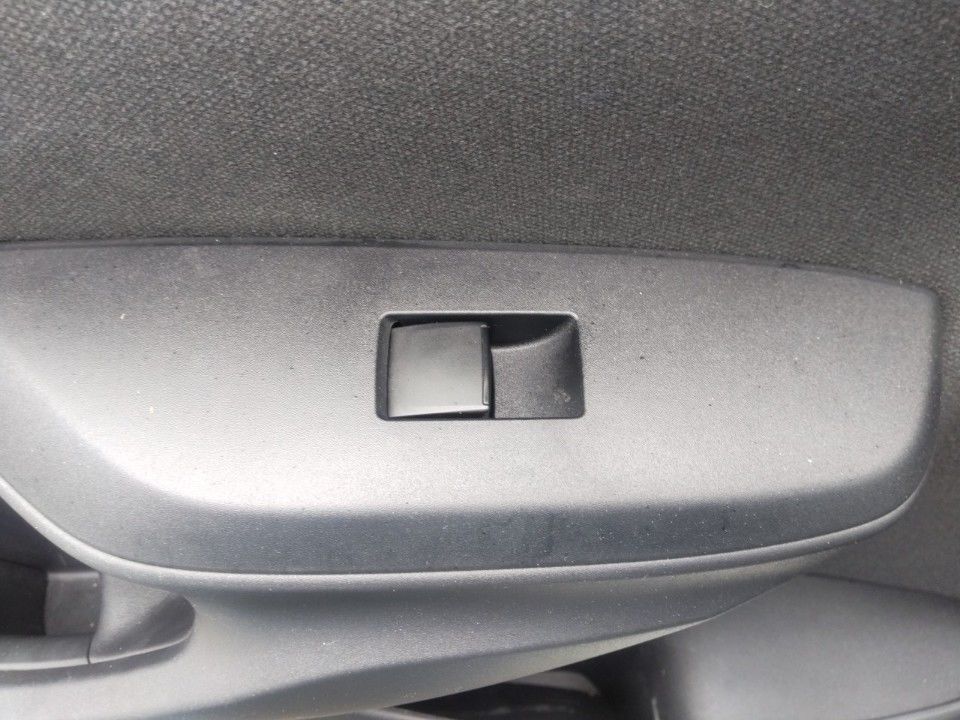 2021 Toyota Yaris auction photo 13