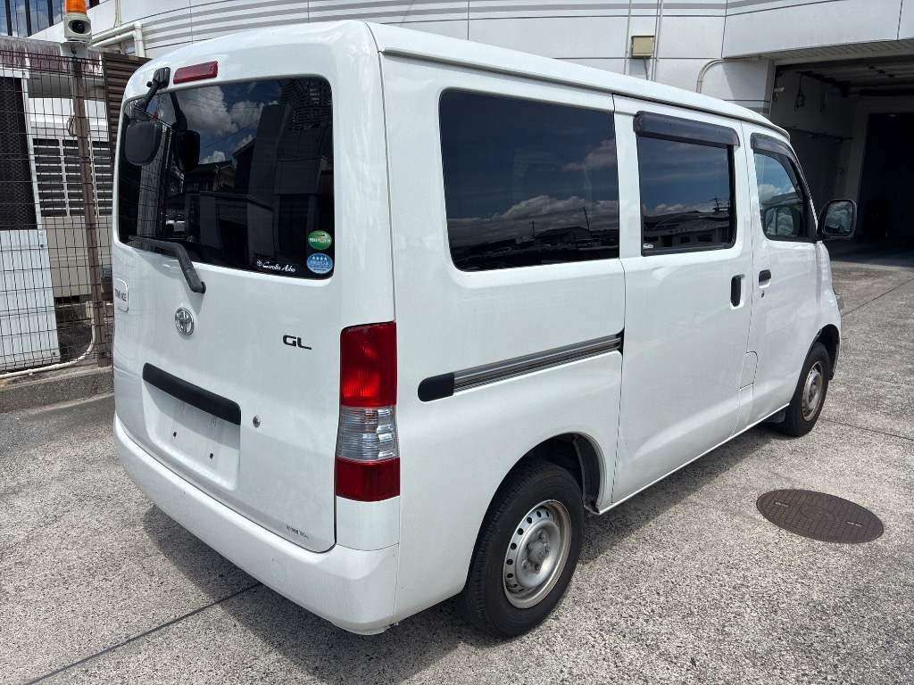 2020 Toyota TownAce Van GL auction photo 2