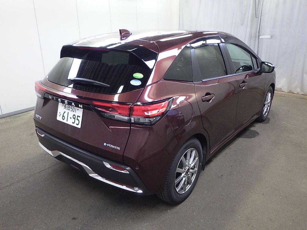 2021 Nissan Note e-POWER X auction photo 2