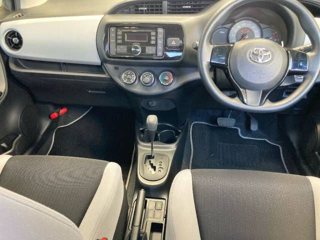 2015 Toyota Vitz 1.0F Smart Style auction photo 4