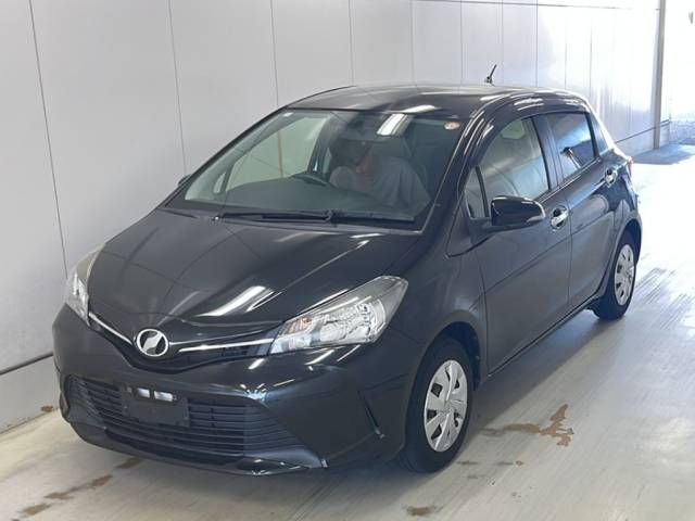 2015 Toyota Vitz 1.0F Smart Style Japan auction vehicle
