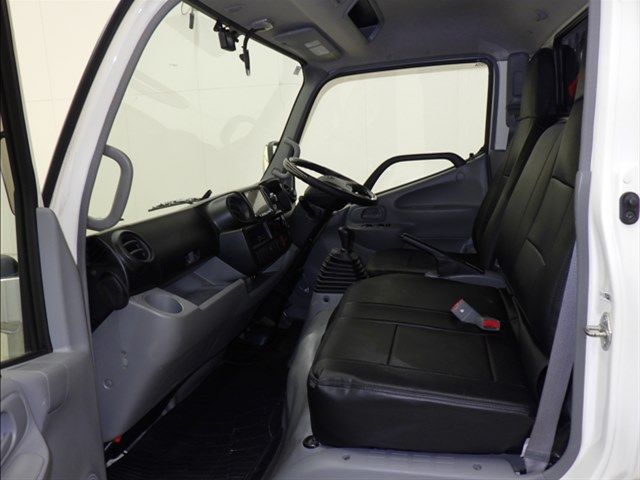 2013 Toyota Dyna Flatbed auction photo 8