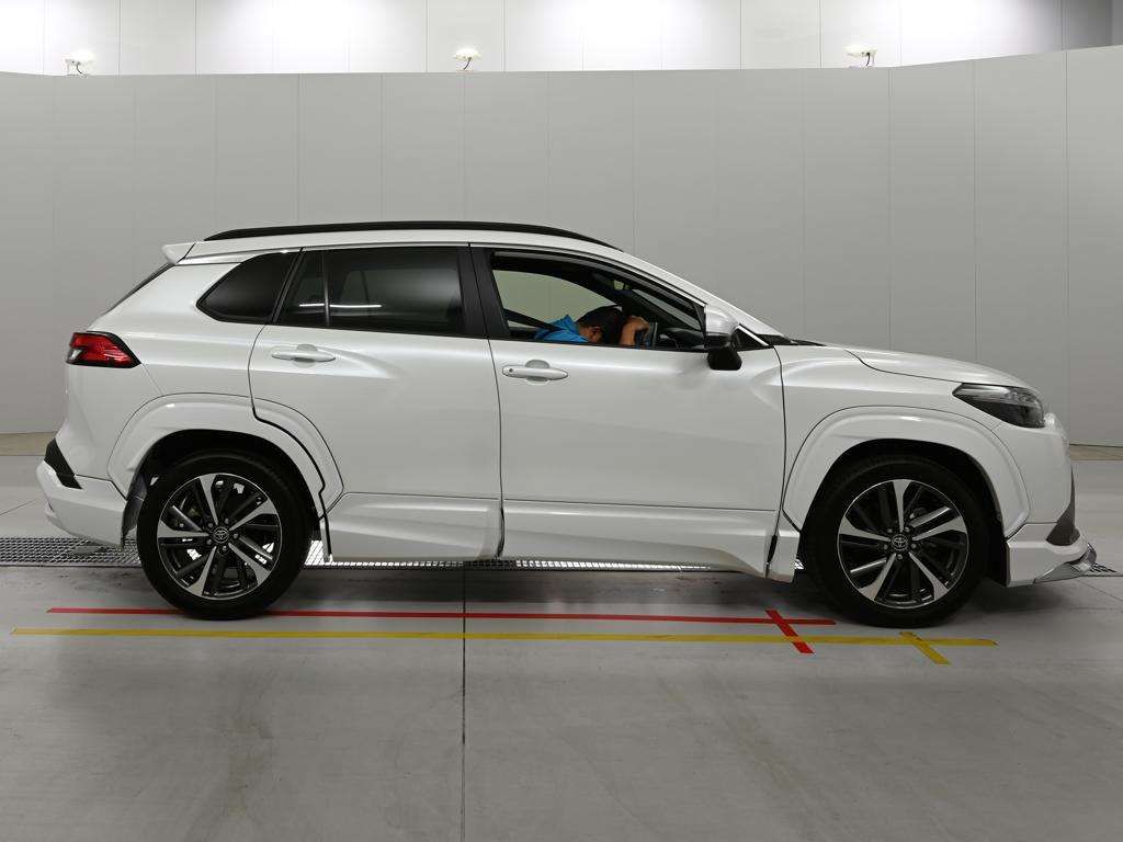2023 Toyota Corolla Cross ハイブリッド Z auction photo 3