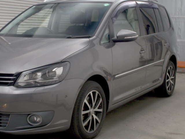 2015 Volkswagen ゴルフトゥーラン TSIハイライン auction photo 4