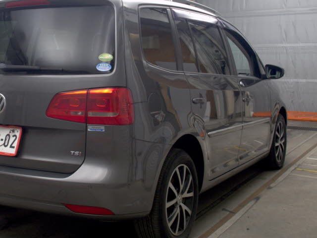 2015 Volkswagen ゴルフトゥーラン TSIハイライン auction photo 5