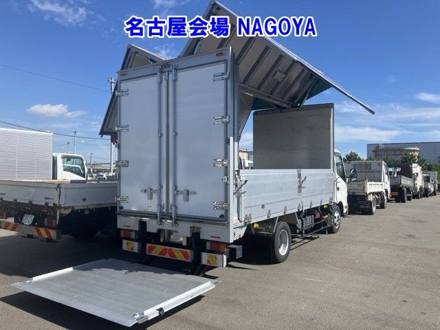2018 Hino Dutro ウイング PG auction photo 22