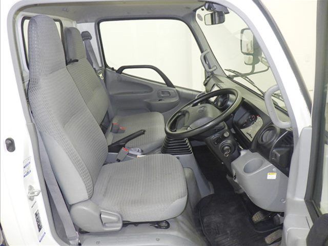 2018 Toyota Dyna Flatbed auction photo 5