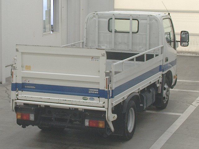 2018 Toyota Dyna Flatbed auction photo 2
