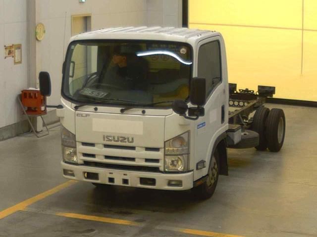 2010 Isuzu Elf シャーシ Japan auction vehicle