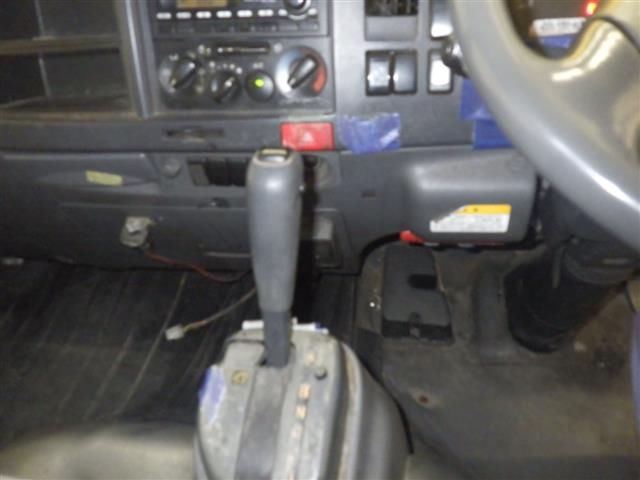 2010 Isuzu Elf シャーシ auction photo 7