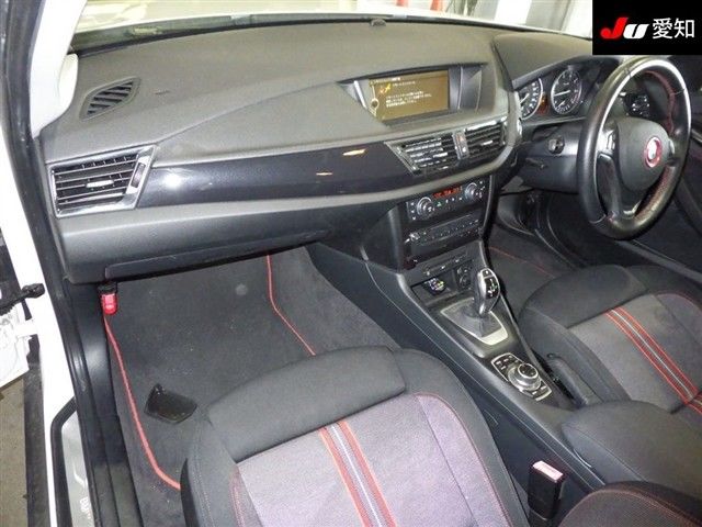 2012 BMW X1 sDrive 20i auction photo 3