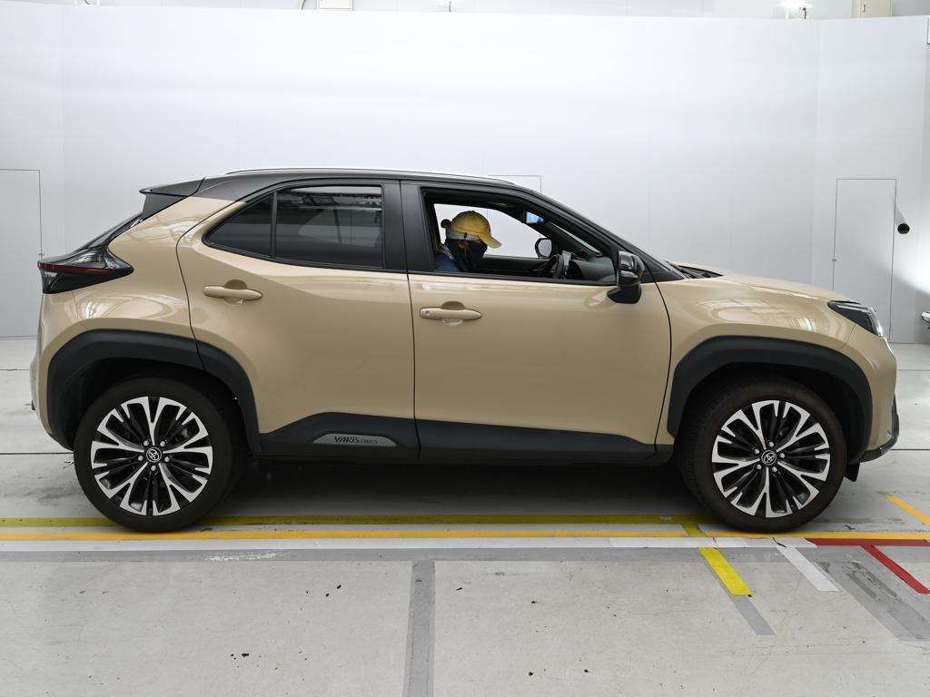2023 Toyota Yaris Cross Z アドベンチャー auction photo 3