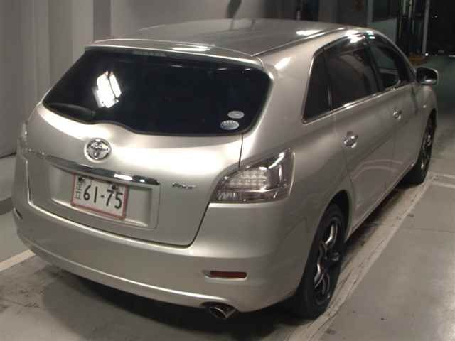 2007 Toyota Mark X Zio 4WD 240G auction photo 5