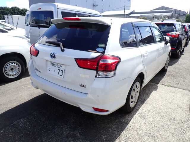 2021 Toyota Corolla Fielder HYBRID EX auction photo 2