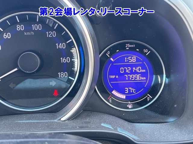 2017 Honda Fit ワゴン 13G F auction photo 4