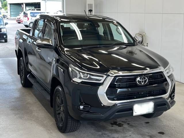 2023 Toyota Hilux Z auction photo 4