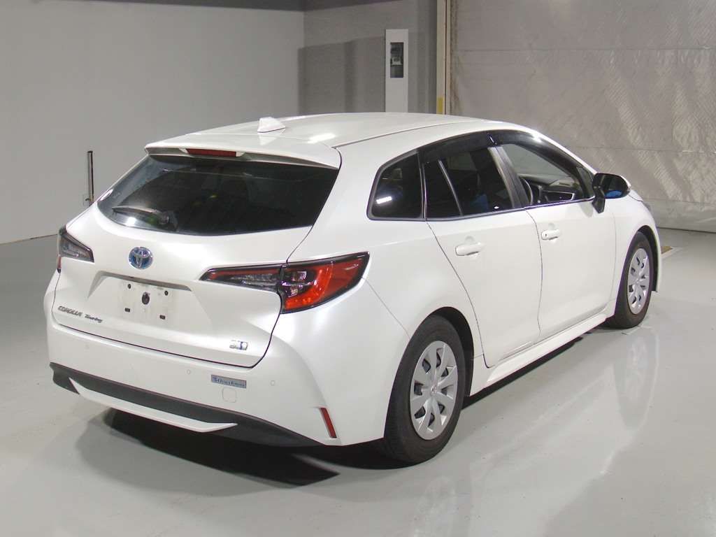 2021 Toyota Corolla Touring ハイブリッド G-X プラス auction photo 2