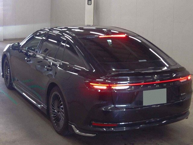 2024 Toyota Crown Z (HEV) Black P auction photo 2