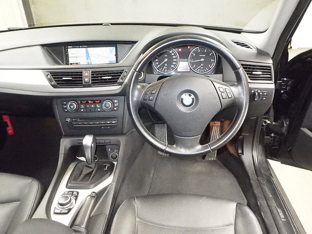 2011 BMW X1 sDrive18i auction photo 3