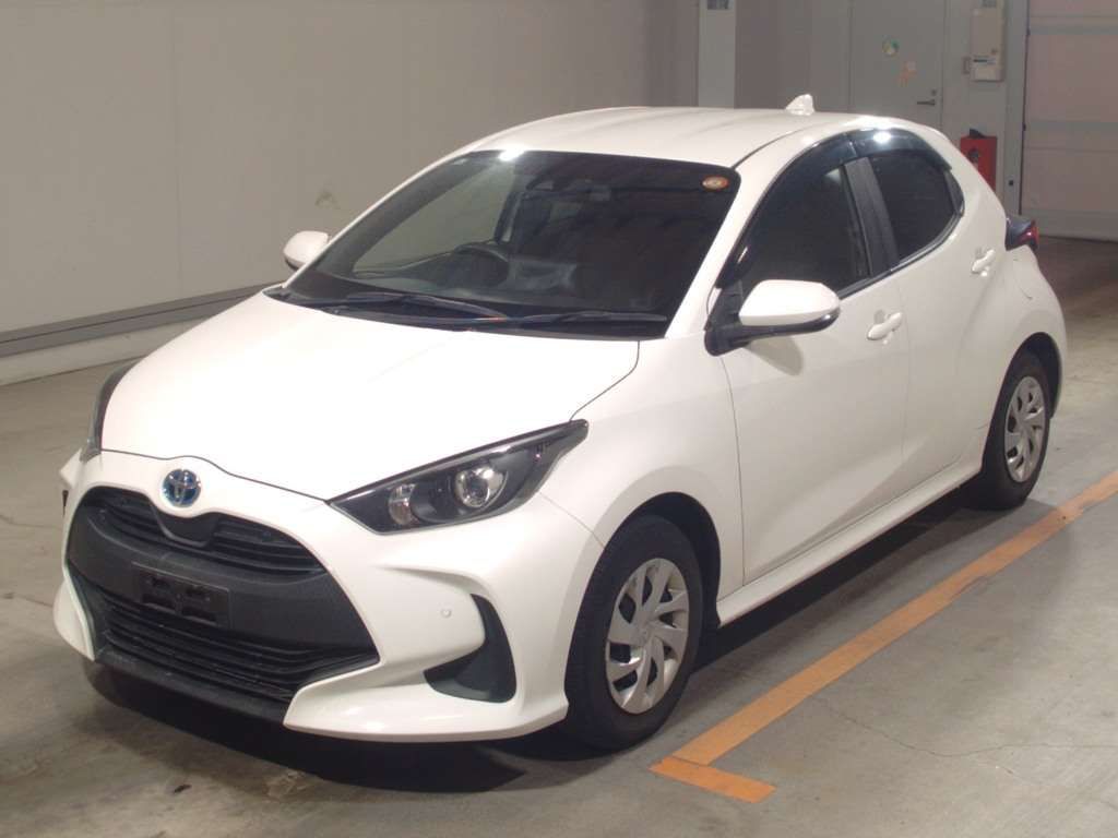 Japan Auction Vehicles 4 2021 Toyota Yaris Hybrid X auction photo
