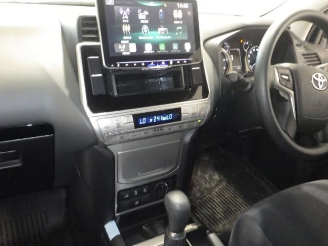 2022 Toyota Land Cruiser Prado 4WDTX auction photo 3