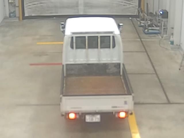 2015 Isuzu Elf Double cab auction photo 3