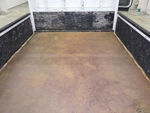 2015 Isuzu Elf Double cab auction photo 4