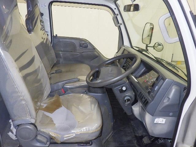 2015 Isuzu Elf Double cab auction photo 6