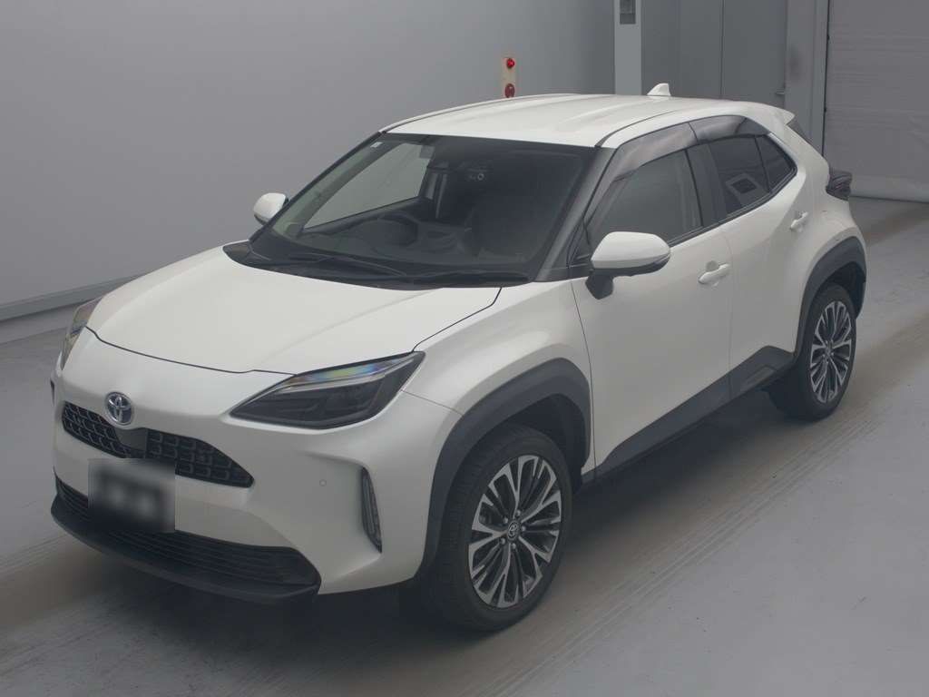Japan Auction Vehicles 4 2021 Toyota Yaris Cross ハイブリッドZ auction photo