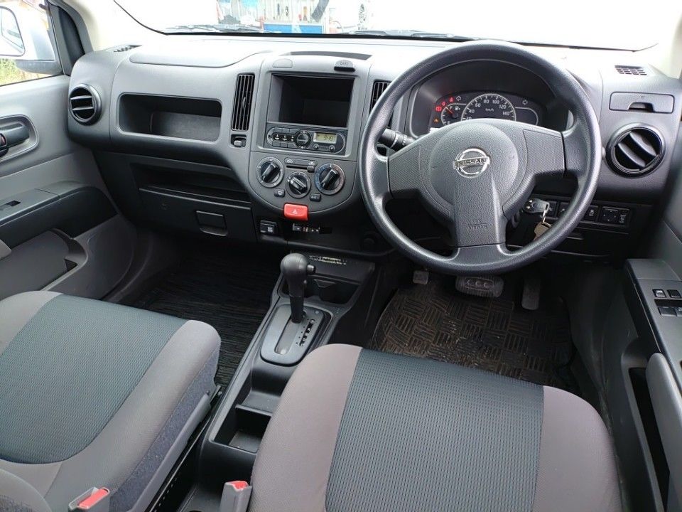 2017 Nissan NV150 AD auction photo 3