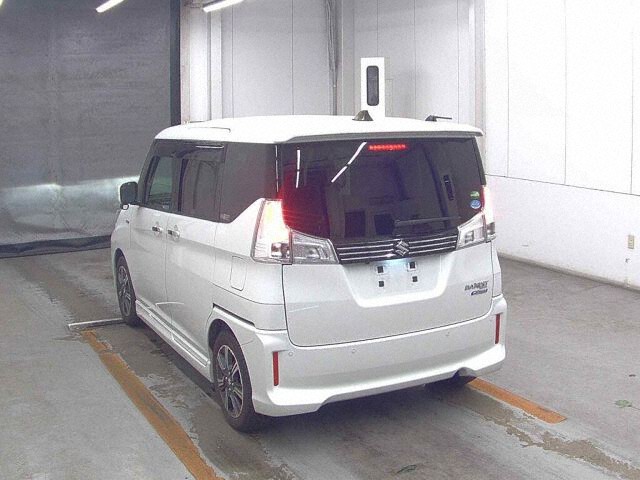 2019 Suzuki ソリオバンディット Hybrid MV auction photo 2