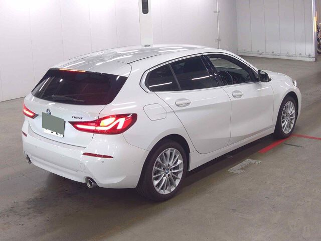 2023 BMW 1 Series 118Dプレイ auction photo 5