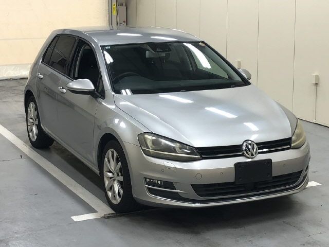 2013 Volkswagen ワーゲン ゴルフ TSI Highline Blue Moss Japan auction vehicle
