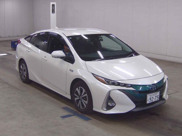 2018 Toyota Prius PHEV A Japan auction vehicle