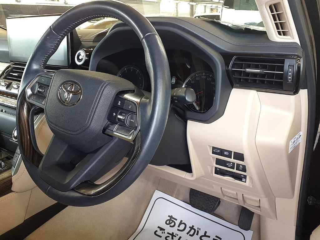 2024 Toyota Land Cruiser ZX 4WD auction photo 9