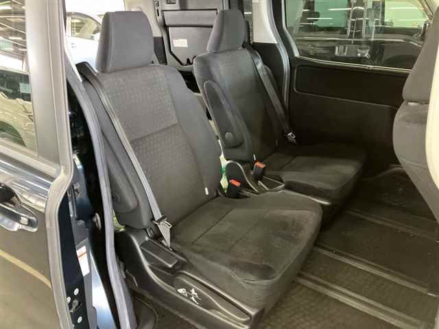 2014 Toyota Voxy ハイブリッドV auction photo 7