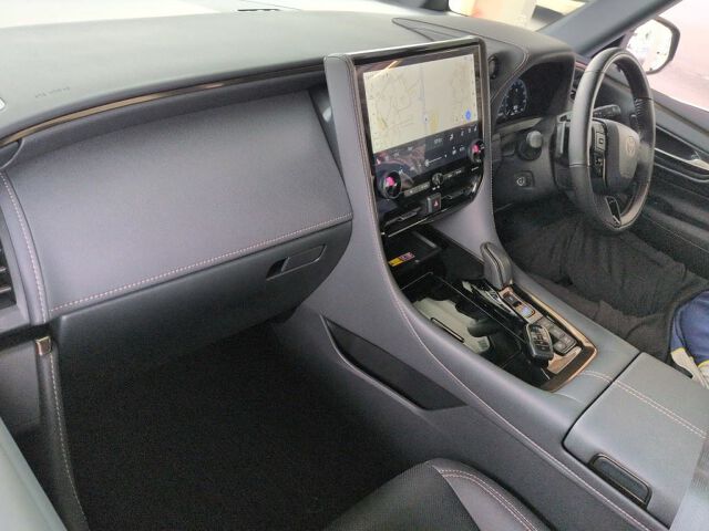 2024 Toyota Alphard Z auction photo 3