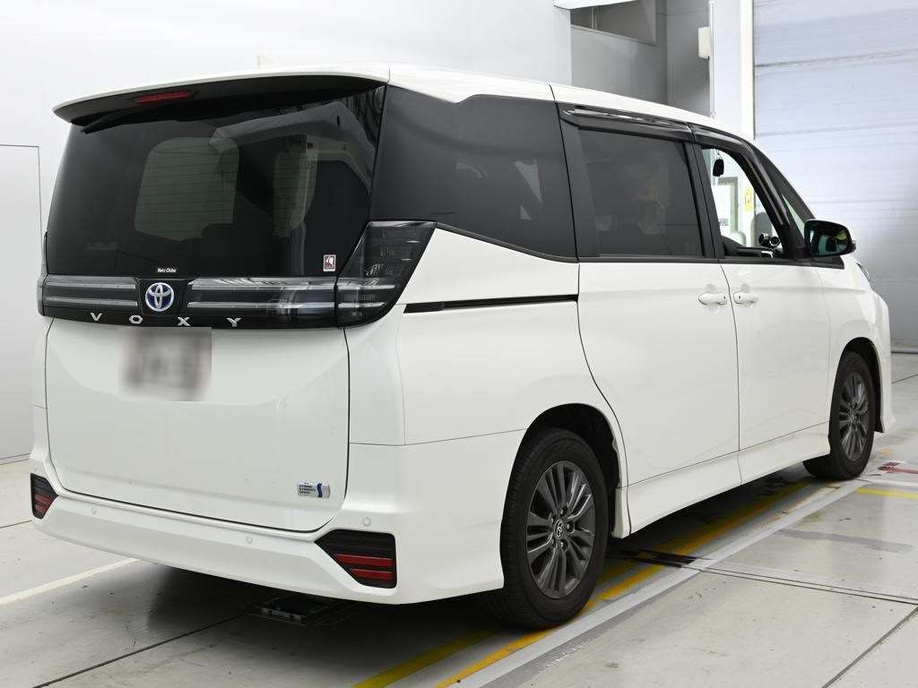 2022 Toyota Voxy Hybrid S-G auction photo 2