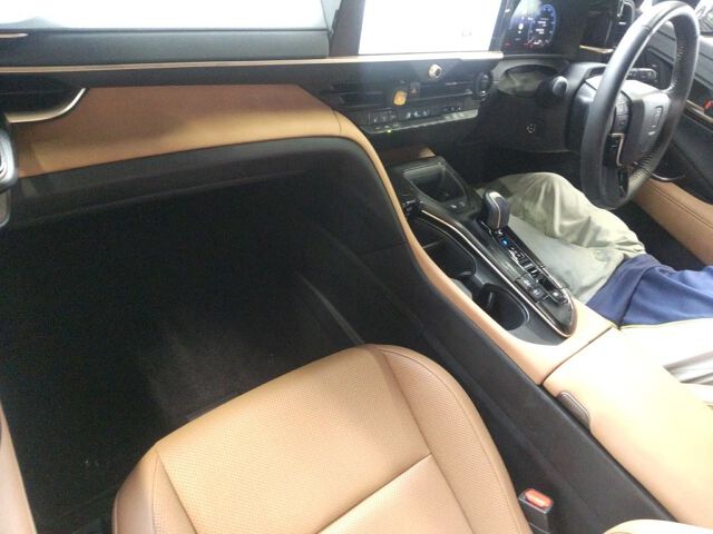 2024 Toyota Crown Sport スポーツZ(HEV) 4WD auction photo 3