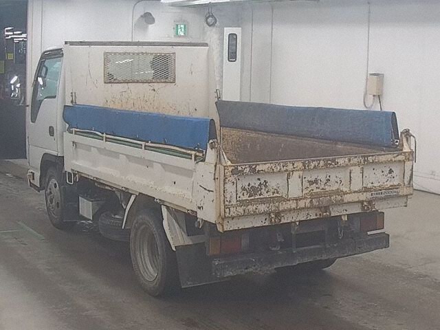 2013 Isuzu Elf dump auction photo 2