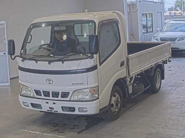 2002 Toyota Dyna ヒラ Japan auction vehicle