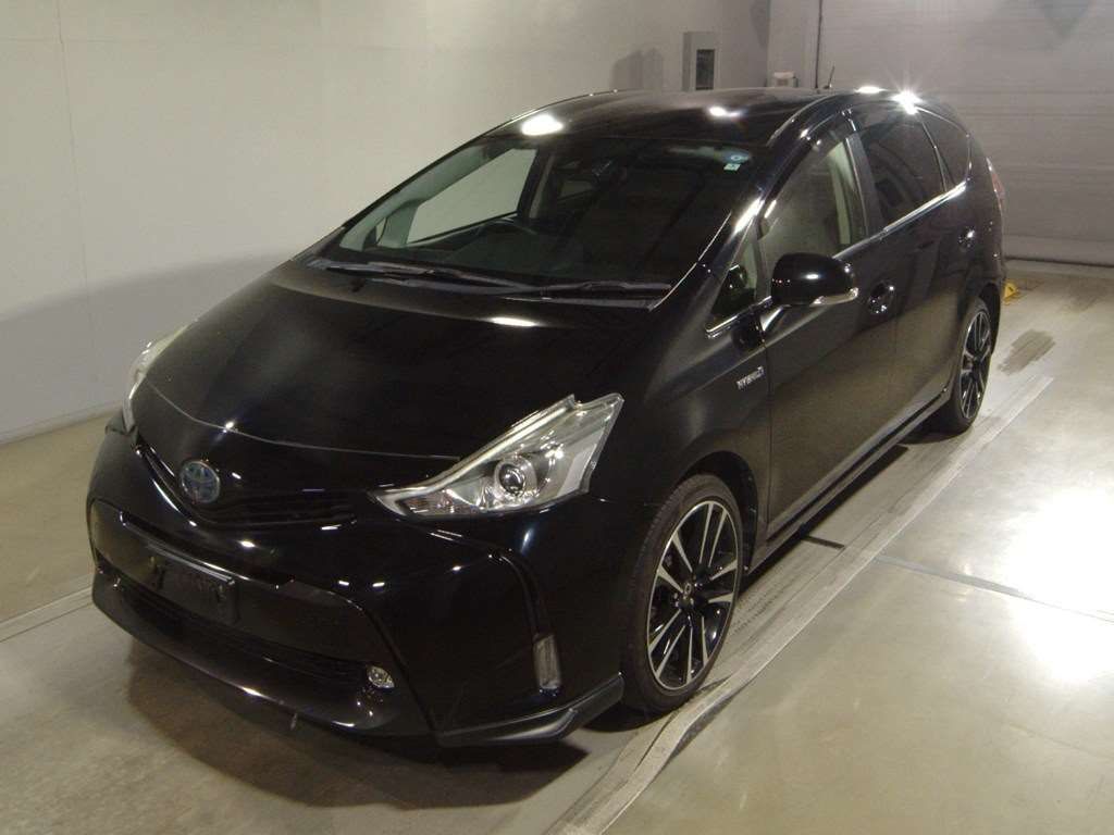 2018 Toyota Prius Alpha Sツーリングセレクション Japan auction vehicle