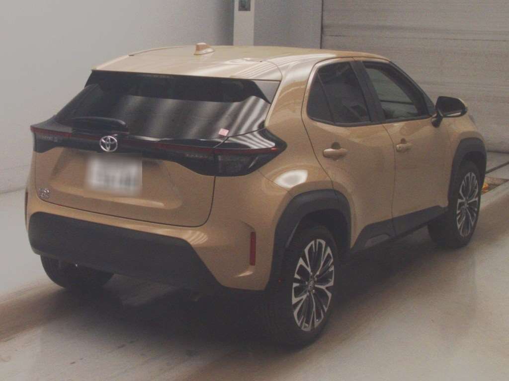 2022 Toyota Yaris Cross Z auction photo 2