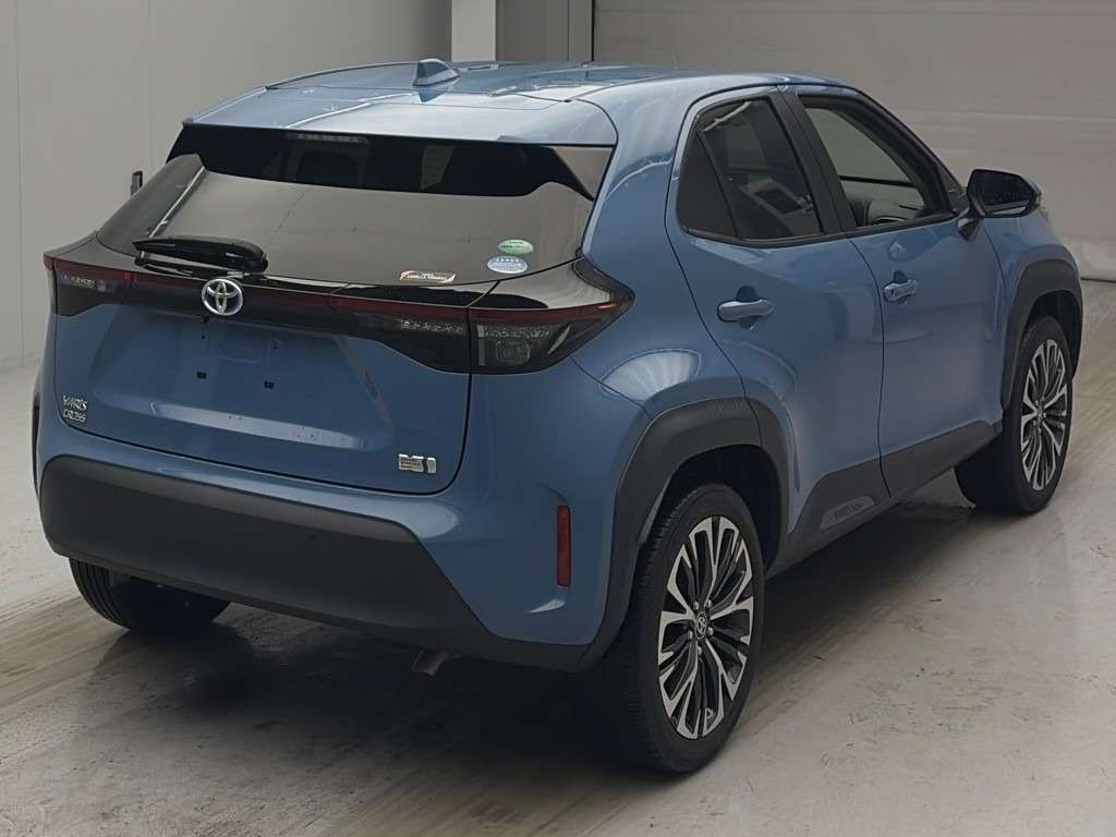 2021 Toyota Yaris Cross Hybrid Z auction photo 2