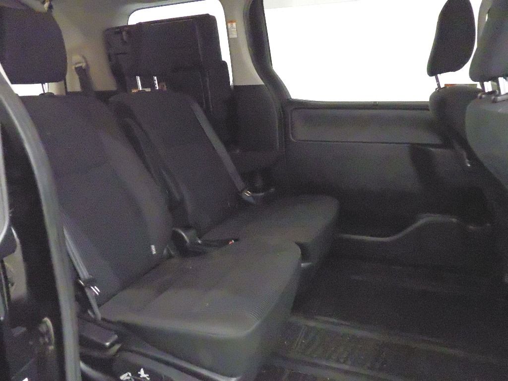 2016 Toyota Noah Hybrid X auction photo 7