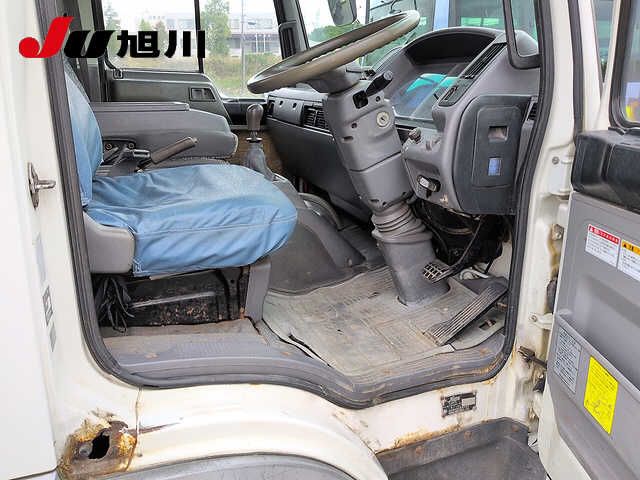 1995 Toyota Dyna crane auction photo 3