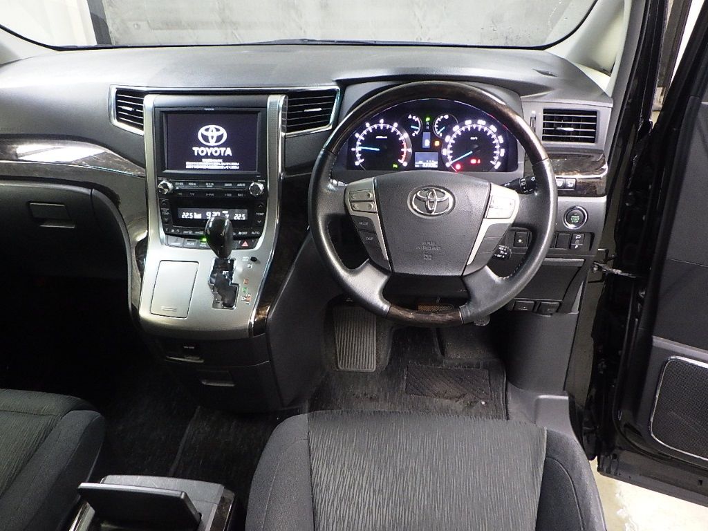 2012 Toyota Alphard 240S C Package auction photo 3