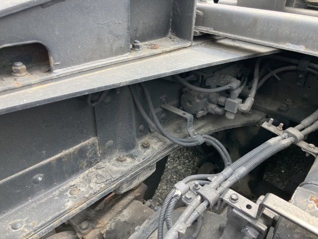 2012 Isuzu Giga トラクター auction photo 11